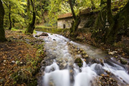 Αεροπορικές Εκδρομές Ευρώπη ΣΠΗΛΑΙΟ ΛΙΜΝΩΝ ΚΑΣΤΡΙΑΣ – ΠΛΑΝΗΤΕΡΟ